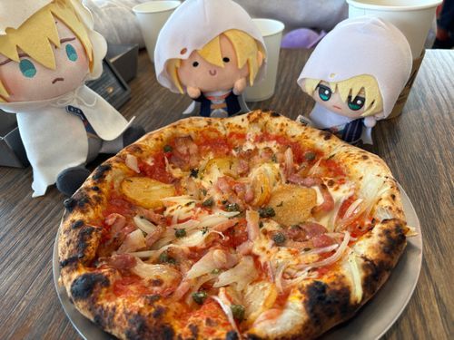 わんぱくまんばちゃん「ぴざか」
んまんばちゃん「んま〜♪」
ぬいんばちゃん「ぬ(おれたちもくうぞ)」