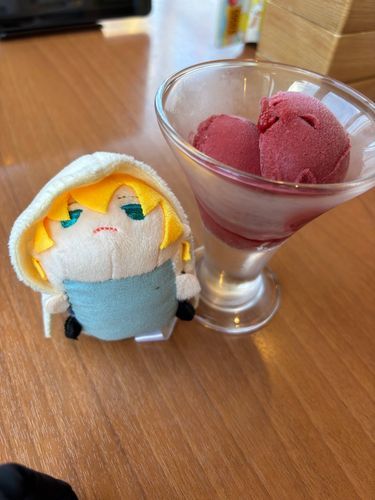 もちんばちゃん「たやたや!🍨」