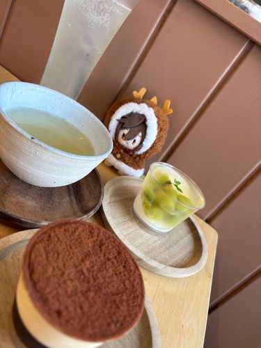 もこせんせ「ちゃのじかんだ」