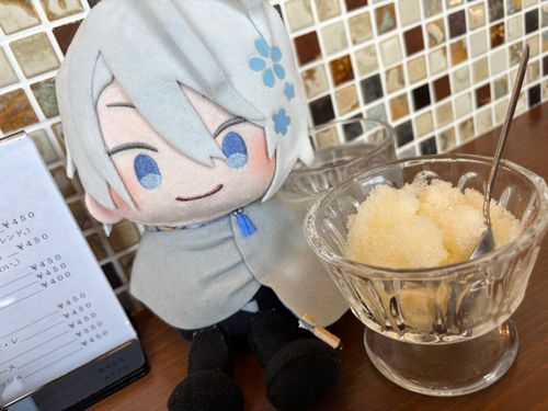 わんぱくちょぎくん「ふふ、おみせのひとからさあびすしてもらったよ。よかったね、あるじ」