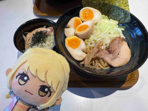 プロデューサぁ〜〜♡♡
油そばですよぉ〜♡♡