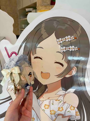 ちなちな。ちゅ。

コラッ！！アイドルのお触りは禁止です。