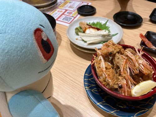 明日から夏休み♪
今夜はご褒美の回転寿司へ🍣
海老の荒揚げ美味しかった🦐