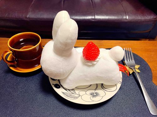 きょうは いちごの ショートケーキ
おいしーよ たべてみてー