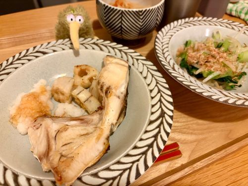 たまにはおうちご飯ういん。
鰤カマ〜🐟
カーマカマカマカマ〜♪ういん😏