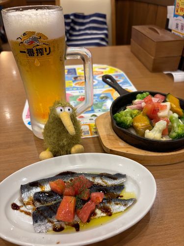 またまたファミレス居酒屋ういん♪
イワシがあるのはポイント高い〜ういん♪