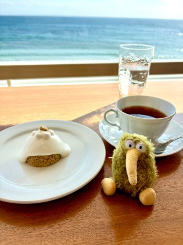 六花亭のカフェでお茶したういん。
旅っていいねぇ〜