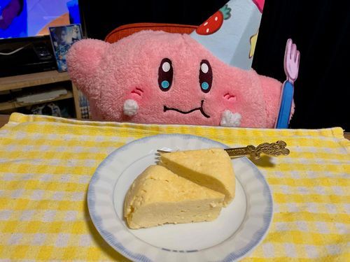 もぐ〜
(この前作ったチーズケーキ)