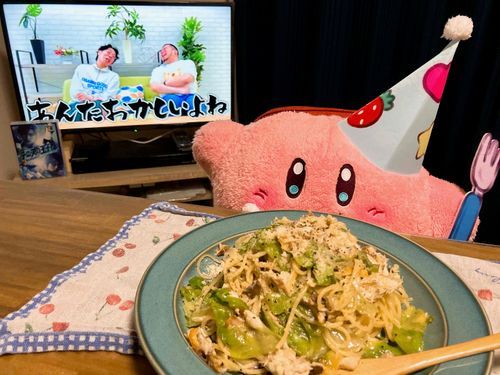 もぐ〜
(レタス多めのチーズパスタ)