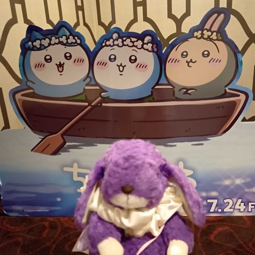 ちいかわのえいがをみてきたよ
うたきれいだった！おもしろかった！