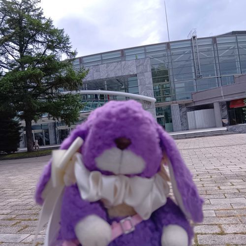 きょうはキタラにけんがくにいってきたよ
がくやとかステージとかみせてもらえていろんなおはなしがきけてたのしかった！