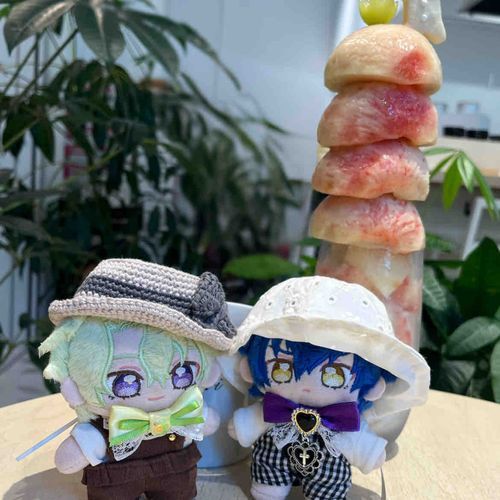 背後にそびえ立つ桃タワー🥰✨