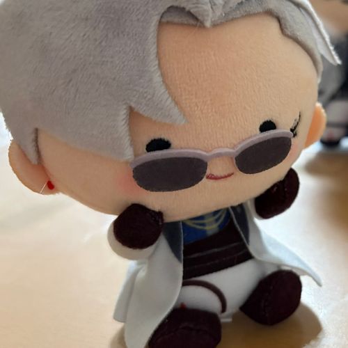 んまほっぺの山鳥毛です。
ジャックドールやタイトルホルダー、キービィ等と共に暮らしています。(家主)