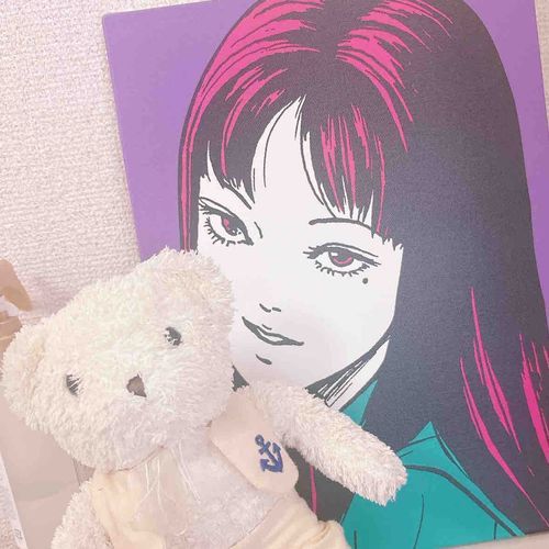 ごしゅじんは、とみえさんに憧れてしゅくもうきょうせいしたんだって。ぼくはくせ毛のごしゅじんでもよかったとおもうのにな。