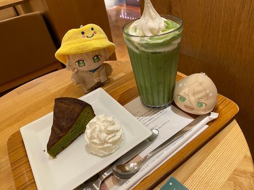 こんばんは、新米プロデューサーくま太郎ままとあいらちゃんです🌙*ﾟ
久しぶりに一人で外出、もうバス乗る時からトラブルで大変だった（昨日といいトラブルだらけ🤣）
今日は編み物教室の日だったので街に行きましたが…。疲れた！
人多いし、怖いし、ドキドキするし👀💦

休憩しに向かったけどソワソワしちゃってゆっくり休めなかったので気が休めず、編み物やっている時も体調悪くなってしまい途中で帰らせて貰いました😓
だいぶ歩けるようにはなったけど心に余裕が無く😭
でも、欲しいのは買えたから良かった！☺️