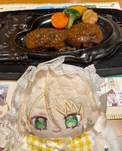 こんばんは、新米プロデューサーくま太郎ままとあいらちゃんです！🌙*ﾟ
昨日、投稿したコーンスープのお店。実はさわやかでした🤭
このアングルのお写真が撮りたく🤣そしてさわやかフェアというのがやっており、店員さんとカンパイしたり普段は飲めないコーンスープ飲んだりと🤤
楽しい1日でした✨☺️

あいらちゃんもニコニコで良かったぁ～🤭💕
