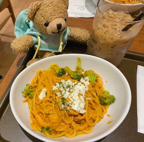 🧸「こんにちは！ミニくま太郎なの🧸
きょうはままの眼科のつきそいεε＝(((((ﾉ･ω･)ﾉ
視野けんさしてもらって、めのけんさして、だいじょーぶっていってもらえたのー！！( ˙꒳​˙⭕️)ﾏﾙ
ことしのがんかはこれでおしまい！1ねんがんばったのー！！♡💪( ´˘`💪)」