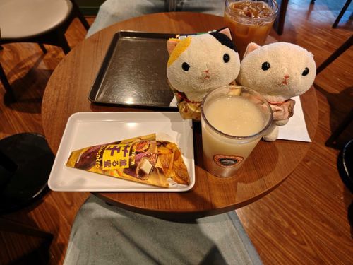 仕事終わりのカフェ