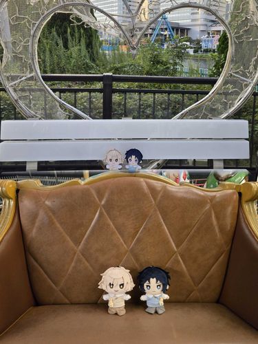 ハートのベンチとメリーゴーランドに一緒に乗ったよ🎠