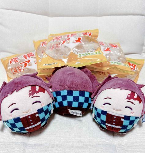 やぬしが このじきになるとかいこむおいしいあめです
ことしもたくさんかいこんでます

おみせでみつけて やったー！ってこどもみたいによろこんでました
10ふくろもかいこんでたんですよ！

でも まだたりないのでかいたすそうです
むしばになっても おれしりませんからね！
むしばになったら かわりにたべちゃいますからね！