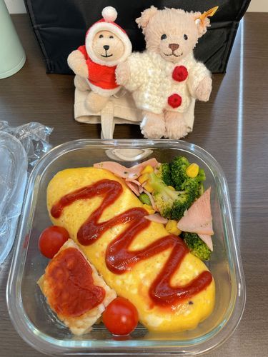 今日はオムライス弁当だったよ🥳