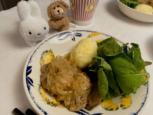 豚肉のビール煮です🍺とってもやわらか〜🫠