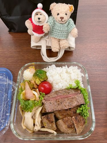 ブロッコリーを酢醤油とつぶつぶマスタードで和えたのがおいしかったよ😋