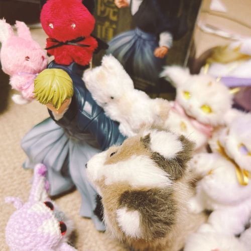 えへへ うさぎつねちゃん
おにいさんに だこ して もらえた
うれし なのだ 