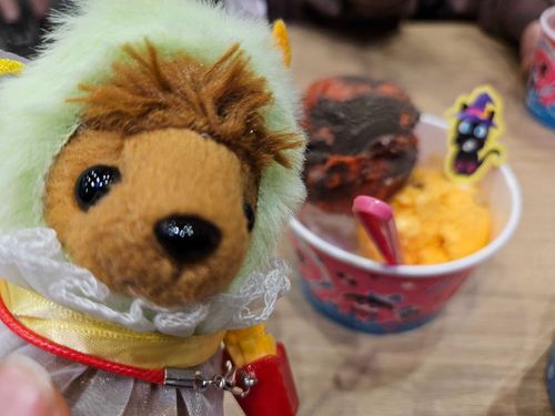 ハロウィン限定アイスを食べました🎃🍨