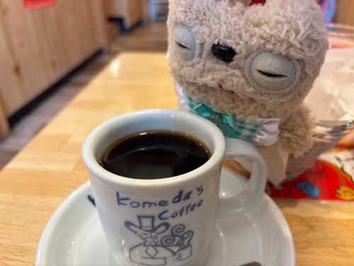 にが〜いコーヒーなんだって。
熱かった！