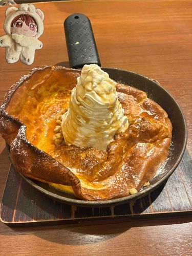 これはあるじさんがまえにぱんけーきをたべにいったときのしゃしんだ！！
おれはいっしょにつれていってもらえなかったからな！！！
なぜつれていってくれなかったんだ！？せなにいうぞ！！！

ぱんけーきといえばきょうはしののめくんのたんじょうびらしいな！！
いいいちねんにしてくれ！！！
またあえるのをたのしみにしている！！！！！

