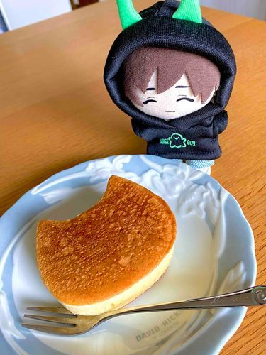 ねこちゃんホットケーキ🥞
なにかけるんすか。バター？シロップ？