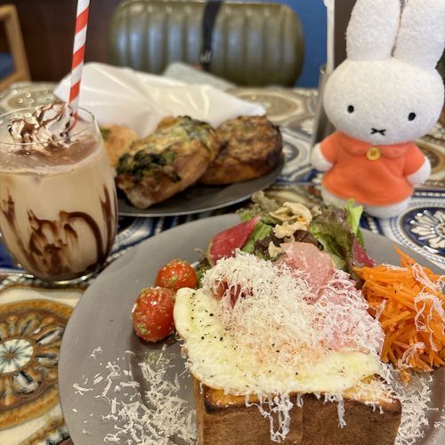 さすがにちょっと たべすぎ だとおもうの…