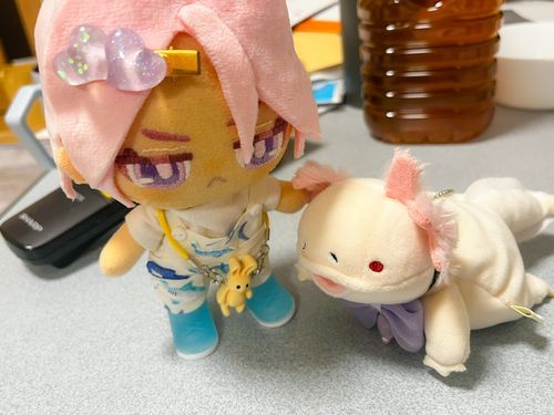 もちうぱはん
みてや！わしのおくつ！！
きらきら透明　海の色や
きれいやな　嬉しいな‥♪
