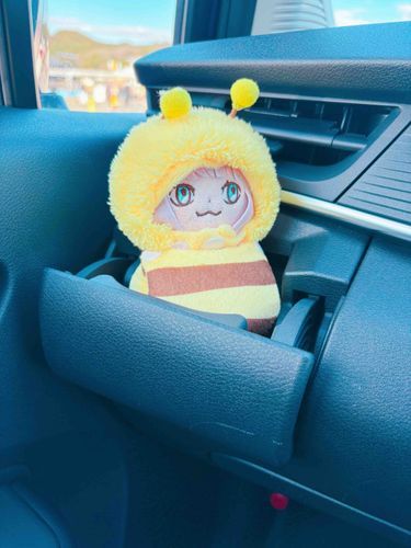 マスターとトーキョーにきてるよ。
くるまにはぼくのざせきもあるのさ。