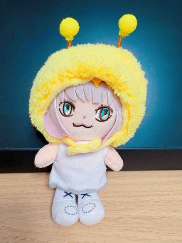 あけましておめでとう！
ことしはついにマントをぬいだのさ。
きぐるみいがいのおきがえもかってもらうぞ、マスター。