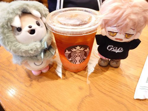ゆにばの帰りに、スタバで先行販売のピーチのを飲みました。