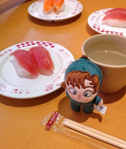 伊作と一緒にお寿司食べた✨😆