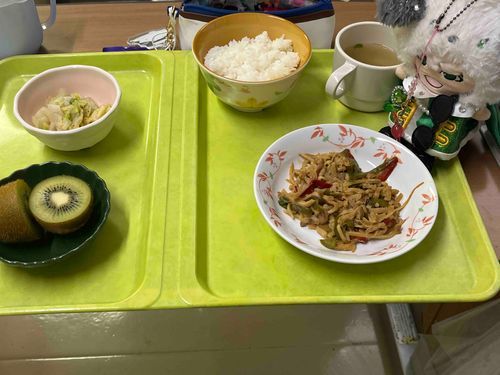 キウイ🥝食べるよー！