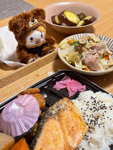 今日は半額弁当だ🍱
