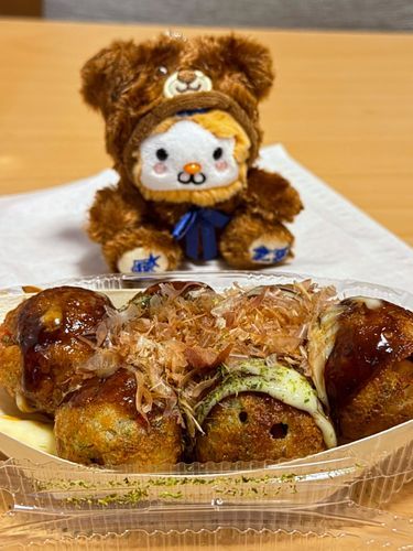 たこ焼きが目の前にある🐙
テンション上がるのだ〜🐹✨