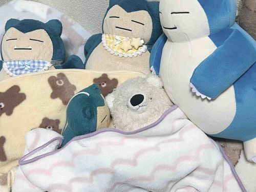 ジャンボがカビゴン達に囲まれてる🐻‍❄️