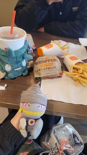 バーガーキング 通称バーキン🍔
ポテトの塩気となめらかさがいい感じ！
トレーナーいわく懐かしい味みたい