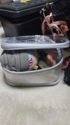 じっ…