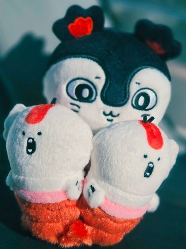あっ こっちにぴんとあってる～？
ふふっ 目を離しちゃだめだよ～？ きみを食べちゃうからね。