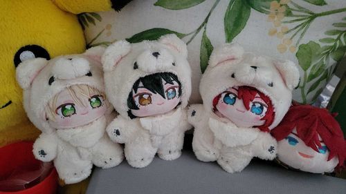 おれっちが おねーさんとこに やってきたときの しゃしんっしょ
あいちゃんと み〜たんも いっしょなんだぜェ