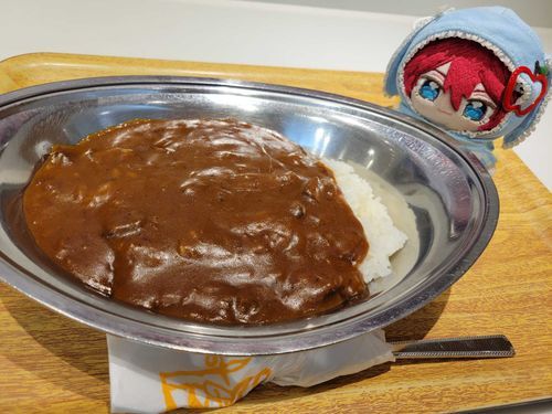 りょこうのまえに
だいすきなかれー たべるっしょ！