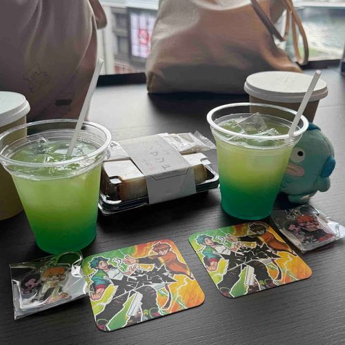 ふふふ……。いないと思った？
ここにいるよ。顔面が冷たい。