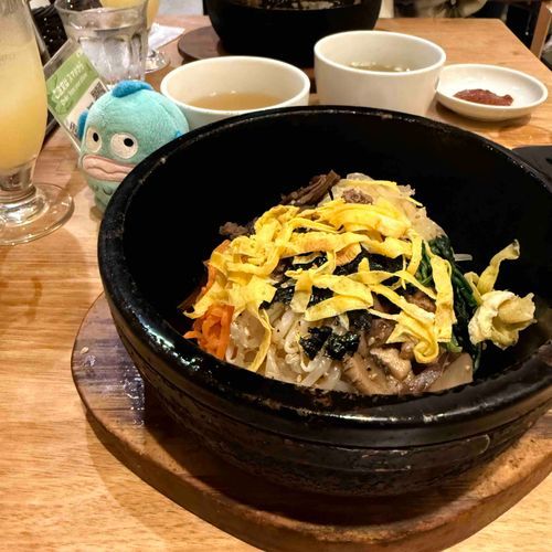 ビビンバからひょっこり こんにちは。