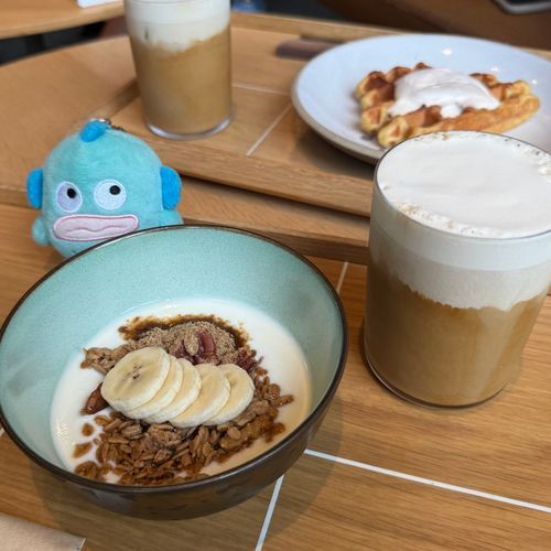 ビジュイイじゃん……なカフェ。